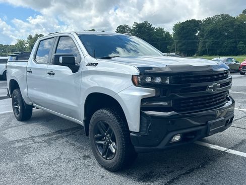 Used 2020 Chevrolet Silverado 1500 LT Trail Boss w/ Safety Package AWD/4WD image 3