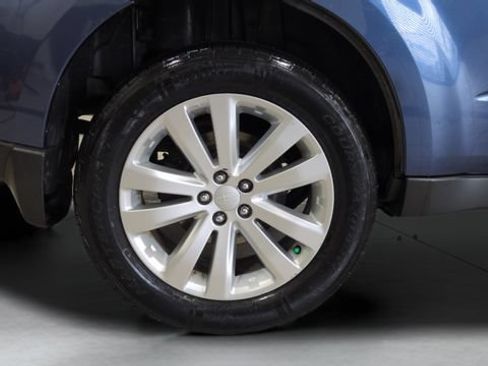 Used 2013 Subaru Forester 2.5X Premium w/ All-Weather Plus Pkg AWD/4WD image 22