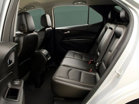 Used 2019 Chevrolet Equinox Premier image 31