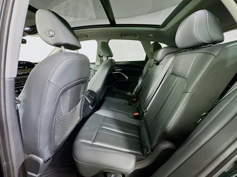 Used 2025 Audi Q5 Premium Plus w/ Premium Plus AWD/4WD image 17