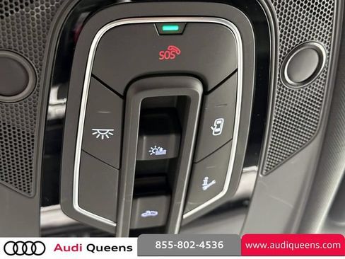 Certified 2024 Audi Q8 e-tron Premium Plus w/ Premium Plus Package AWD/4WD image 33