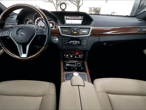 Used 2013 Mercedes-Benz E 350 BlueTEC Sedan image 15