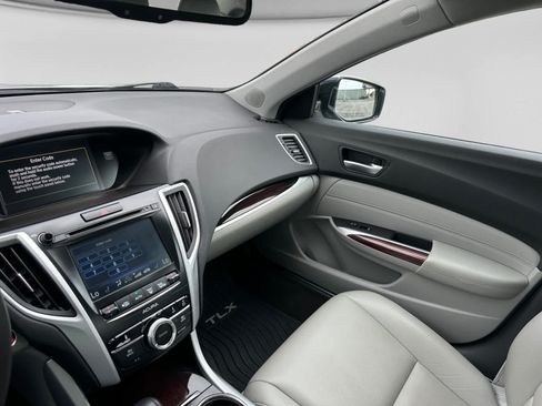 Used 2017 Acura TLX FWD image 30