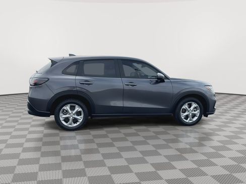 Used 2023 Honda HR-V LX image 9