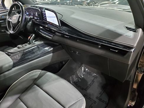 Used 2023 Cadillac Escalade Sport w/ Touring Package AWD/4WD image 15