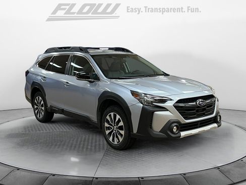 Used 2023 Subaru Outback Limited image 1