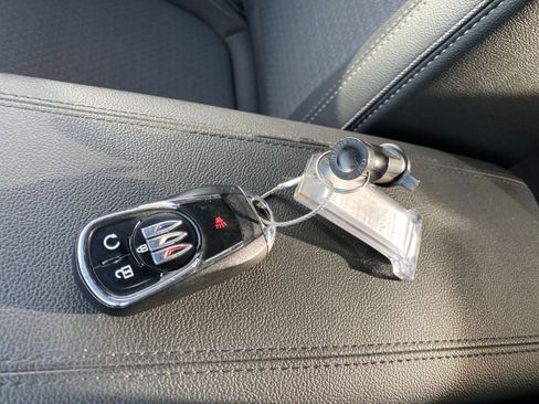 Used 2025 Buick Encore GX Preferred image 22