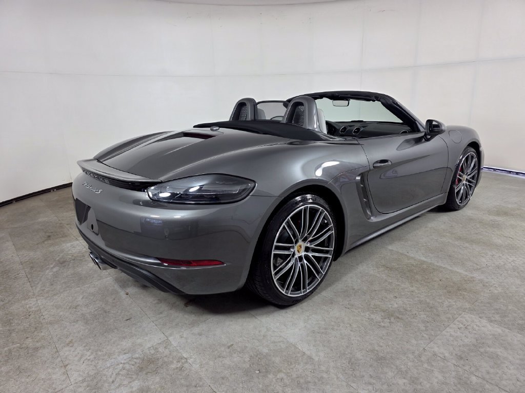 Used 2025 Porsche 718 Boxster S RWD image 4
