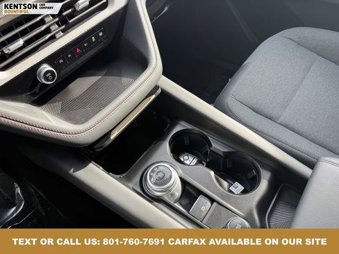 Used 2025 Ford Explorer Active image 25