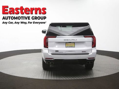 Used 2025 GMC Yukon XL Denali AWD/4WD image 39