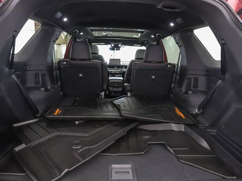 Used 2025 Honda Pilot TrailSport image 23