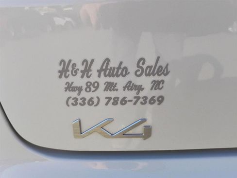 Used 2025 Kia K4 FWD image 12