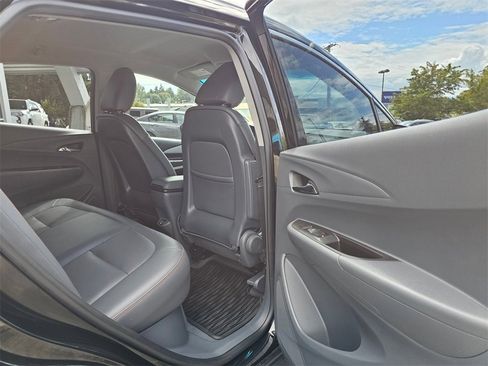 Used 2020 Chevrolet Bolt Premier w/ Infotainment Package image 15
