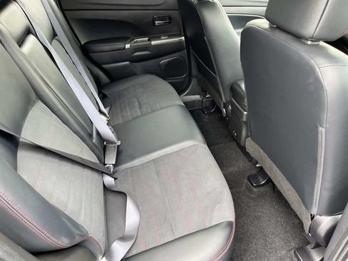 Used 2025 Mitsubishi Outlander Sport AWD image 18
