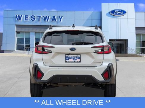 Used 2024 Subaru Crosstrek 2.5i Limited w/ Crosstrek Mirror Package AWD/4WD image 4