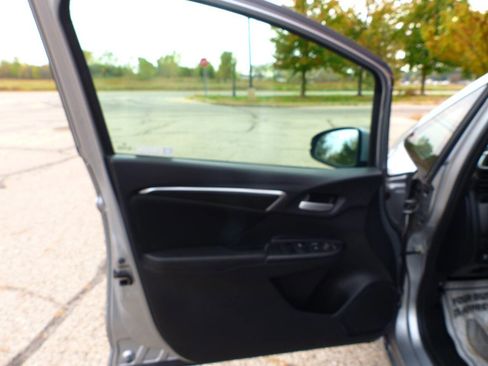 Used 2019 Honda Fit LX image 19