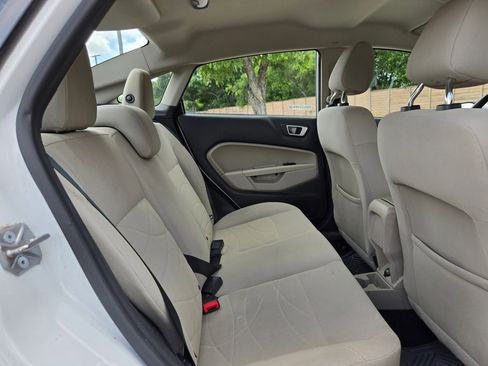 Used 2016 Ford Fiesta SE FWD image 25