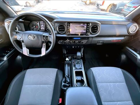 Used 2023 Toyota Tacoma TRD Off-Road image 14