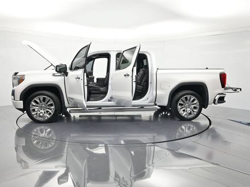Used 2020 GMC Sierra 1500 Denali w/ Denali Ultimate Package AWD/4WD image 49