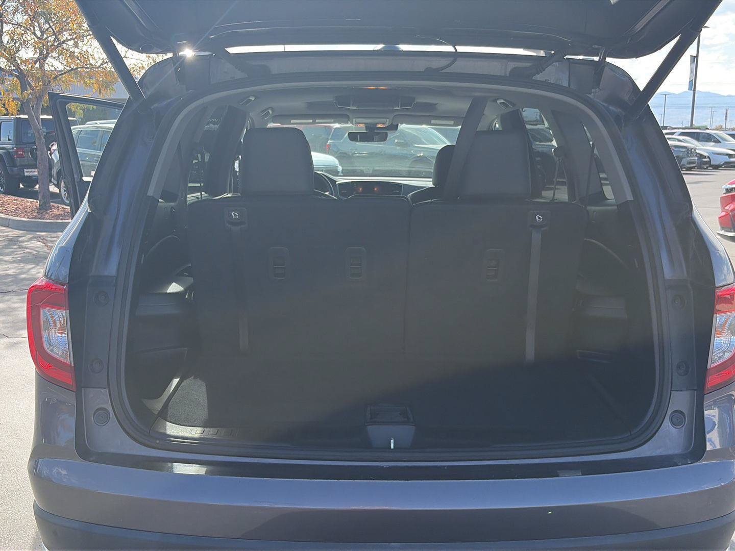 Used 2020 Honda Pilot Touring image 31