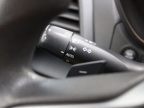 Used 2018 Subaru Impreza 2.0i Premium AWD/4WD image 40