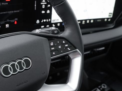 Used 2025 Audi Q6 e-tron Premium Plus w/ Premium Plus image 12