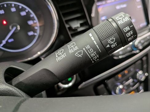 Used 2022 Buick Encore Preferred w/ Safety Package image 19