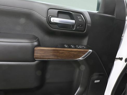 Used 2022 Chevrolet Silverado 1500 High Country AWD/4WD image 24