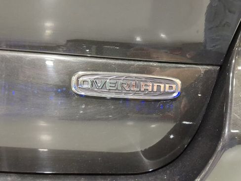 Used 2022 Jeep Grand Cherokee L Overland w/ Luxury Tech Group IV AWD/4WD image 9