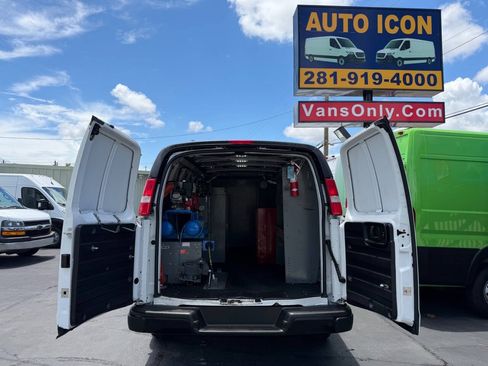 Used 2020 Chevrolet Express 3500 Extended w/ Driver Convenience Package RWD image 16