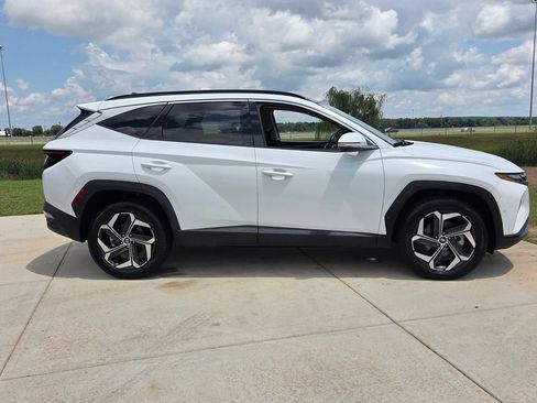 Used 2023 Hyundai Tucson Limited AWD/4WD image 14