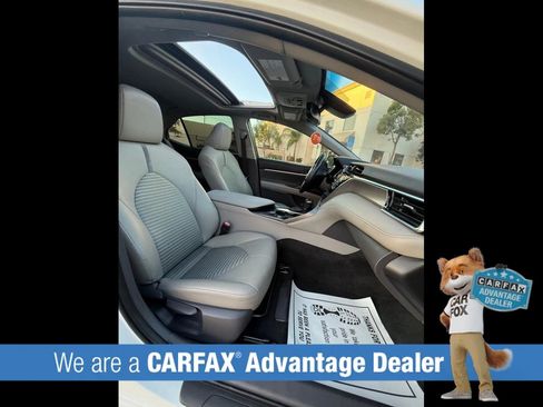 Used 2018 Toyota Camry SE w/ Moonroof Package FWD image 24