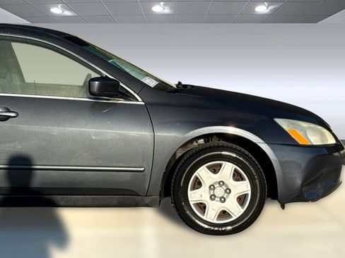 Used 2005 Honda Accord LX image 31