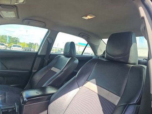 Used 2013 Toyota Camry SE FWD image 18