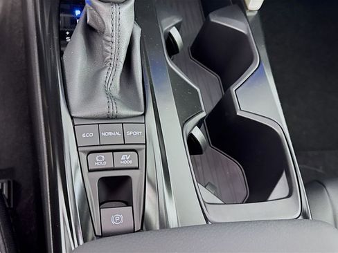 New 2026 Toyota Camry SE FWD image 21