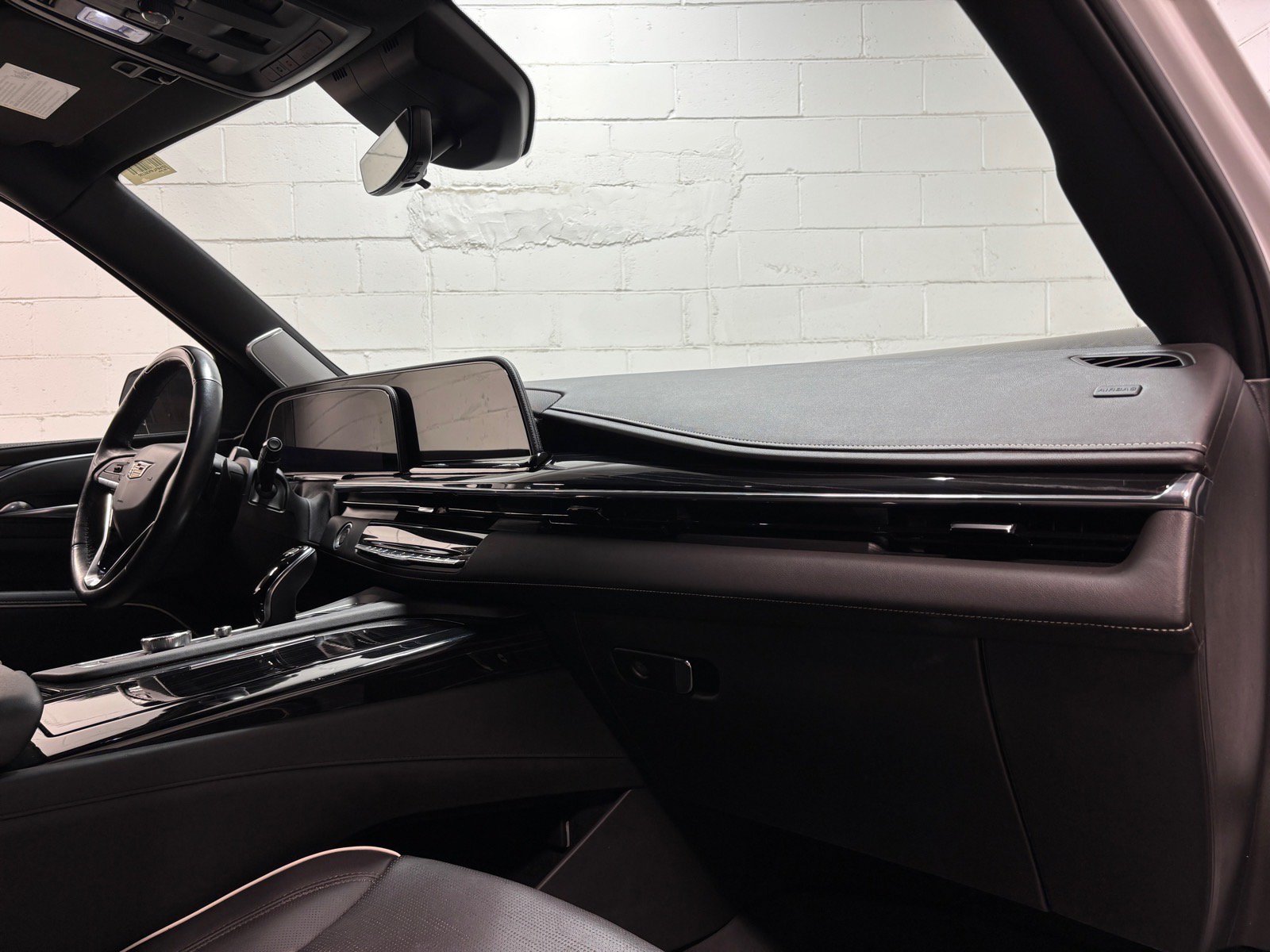 Used 2023 Cadillac Escalade Sport w/ LPO, ONYX Package AWD/4WD image 30