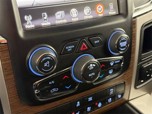 Used 2017 RAM 1500 Laramie w/ Convenience Group image 16