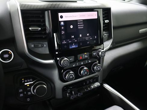 New 2026 RAM 1500 4x4 Crew Cab image 19