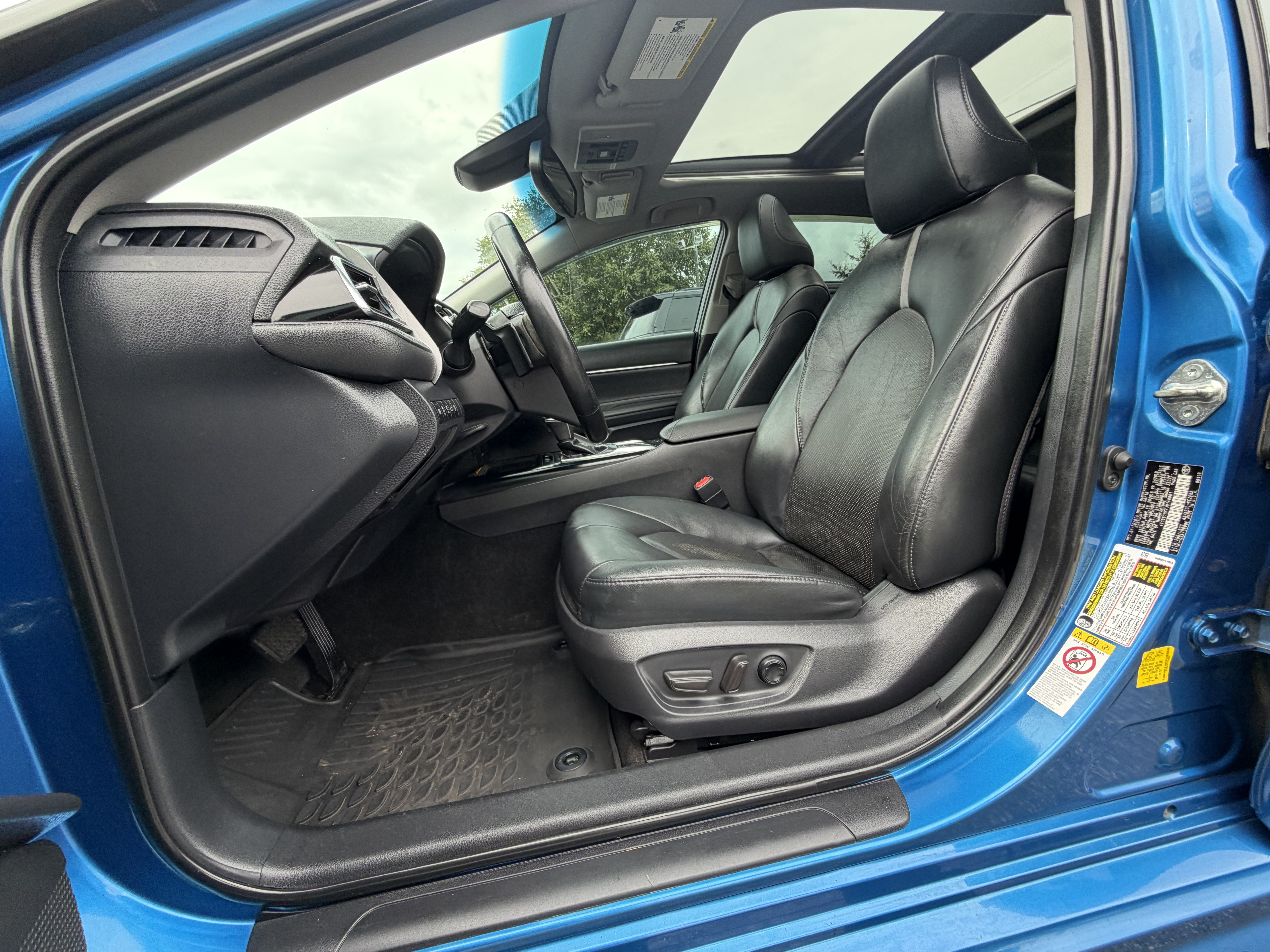 Used 2018 Toyota Camry XSE w/ Audio Package FWD image 12