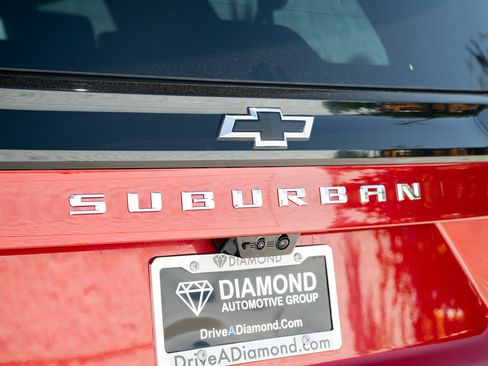 New 2025 Chevrolet Suburban Premier image 12