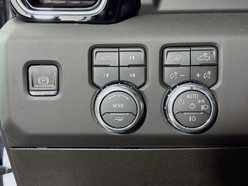 New 2026 GMC Sierra 2500 Denali Ultimate image 10