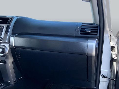 Used 2022 Toyota 4Runner SR5 Premium w/ Moonroof Package RWD image 18