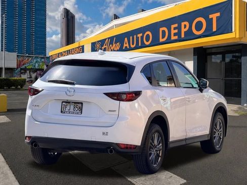 Used 2017 MAZDA CX-5 Touring w/ Preferred Equipment Package FWD image 5