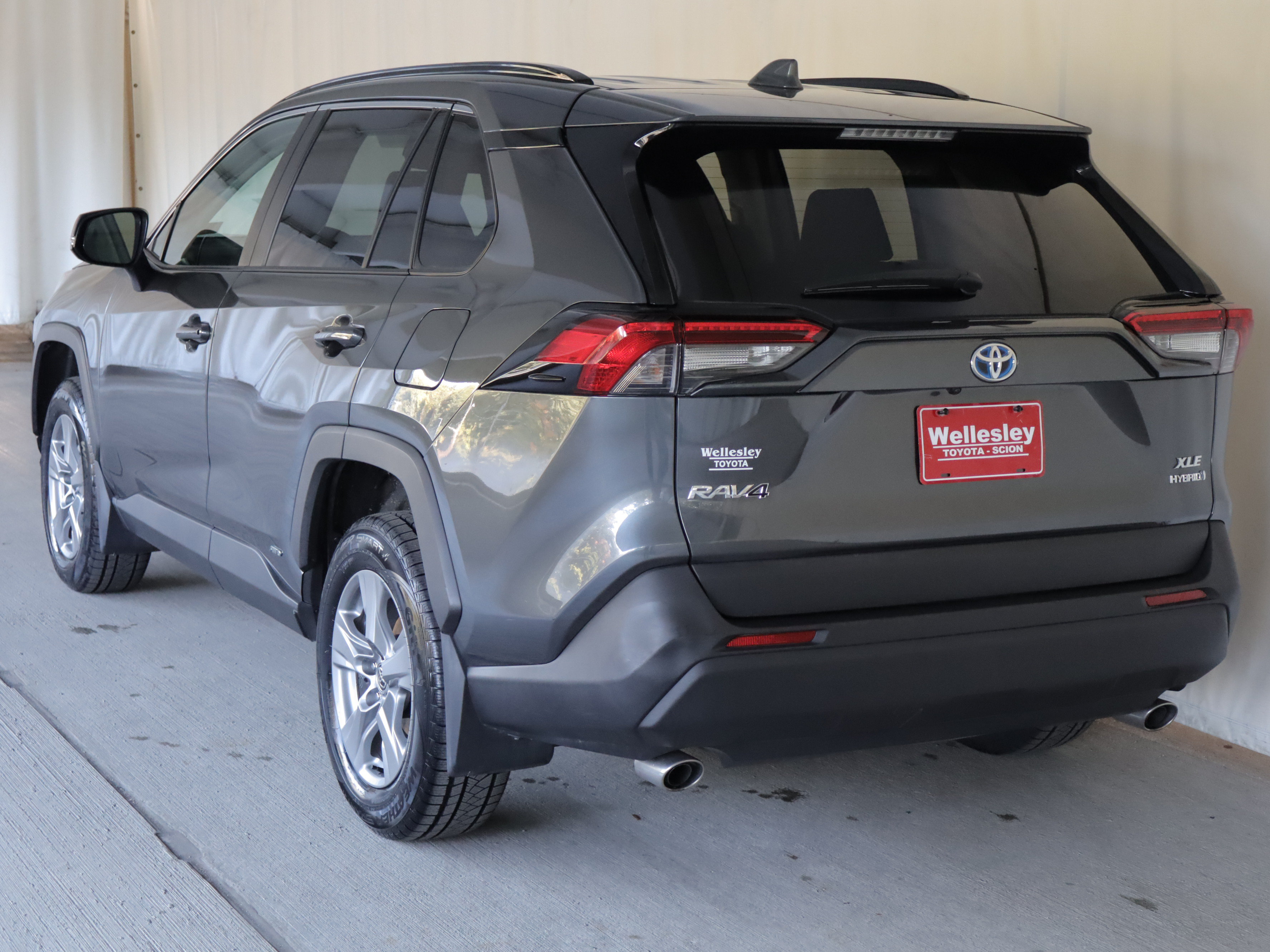 Used 2023 Toyota RAV4 XLE w/ Convenience Package AWD/4WD image 25