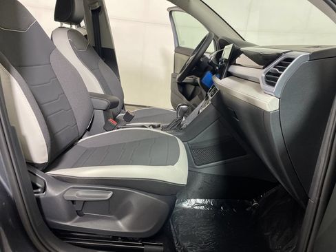 New 2026 Volkswagen Taos SE AWD/4WD image 22