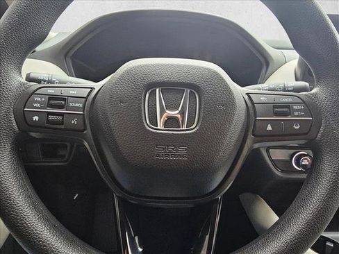 Used 2025 Honda HR-V LX image 21