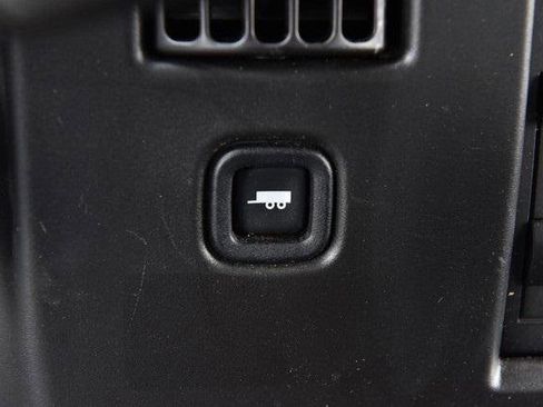 Used 2024 GMC Savana 2500 w/ Driver Convenience Package image 16