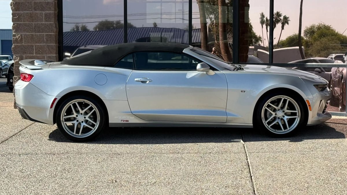 Used 2017 Chevrolet Camaro LT w/ RS Package RWD image 20