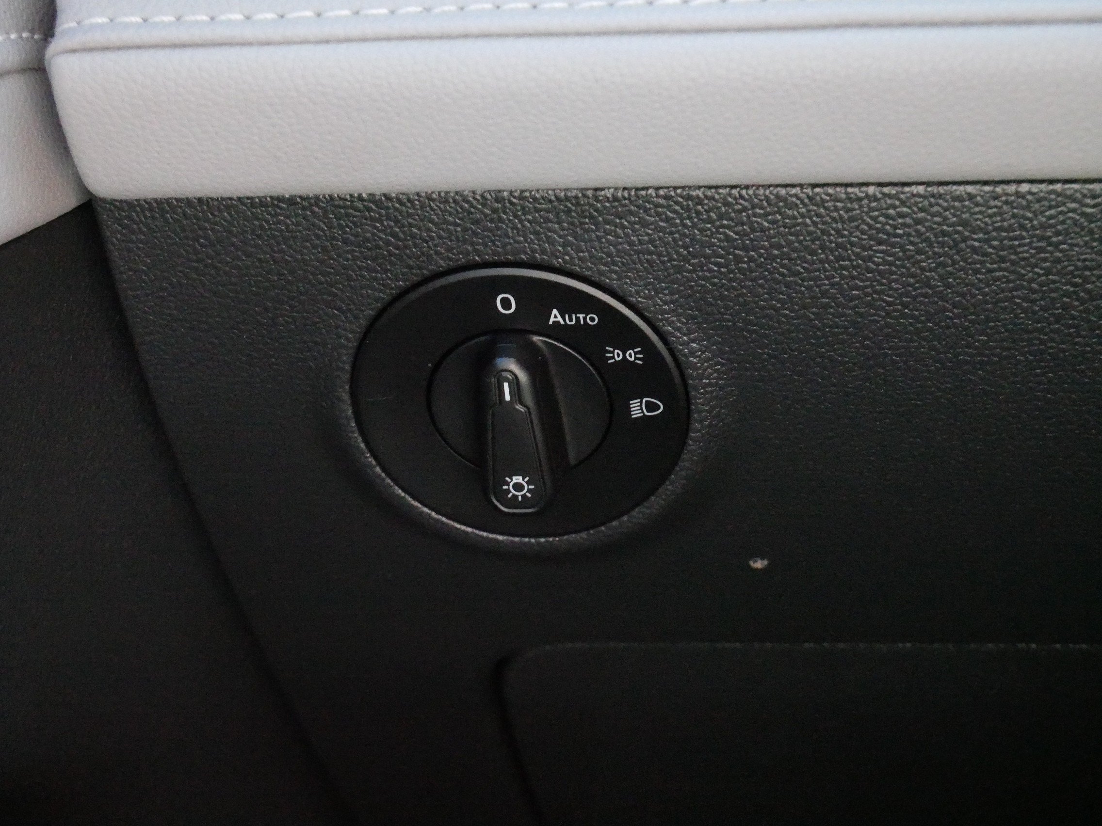 Certified 2023 Volkswagen Taos SEL AWD/4WD image 27