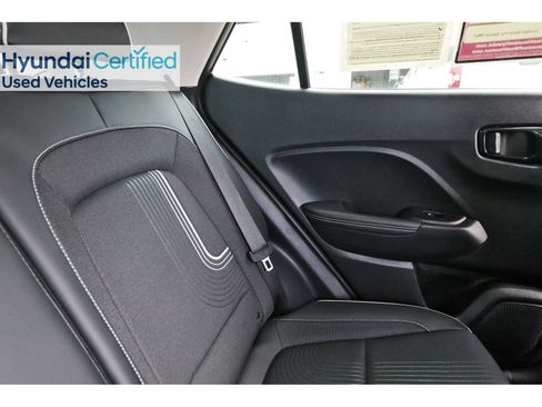 Certified 2024 Hyundai Venue Limited FWD image 15
